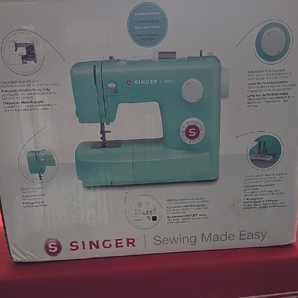 Singer Simple Sewing Machine in Teal